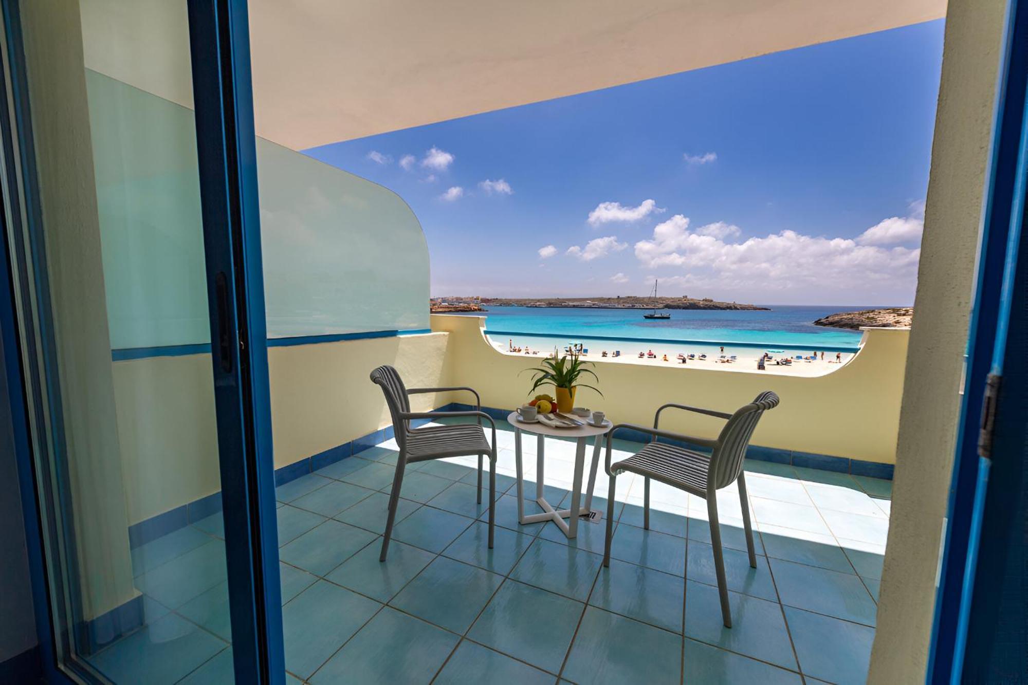 Hotel Baia Turchese 兰佩杜萨 外观 照片