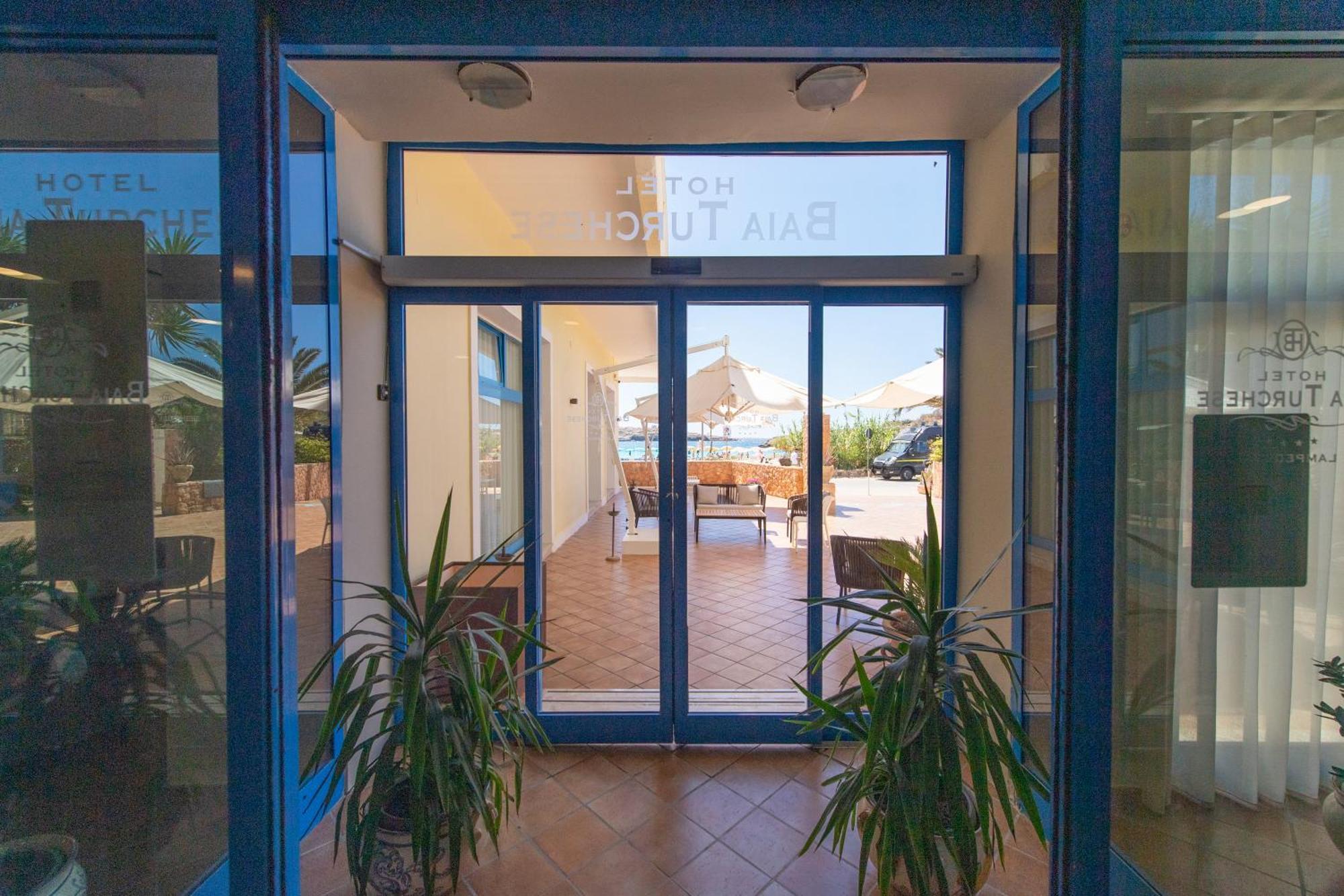Hotel Baia Turchese 兰佩杜萨 外观 照片